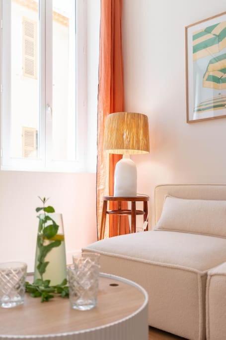 Charmant T3 Sur Jolie Place, Parking Inclus, Clim La Ciotat Exteriör bild